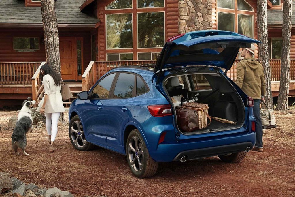 2023 Ford Escape rear image and use of the power liftgate