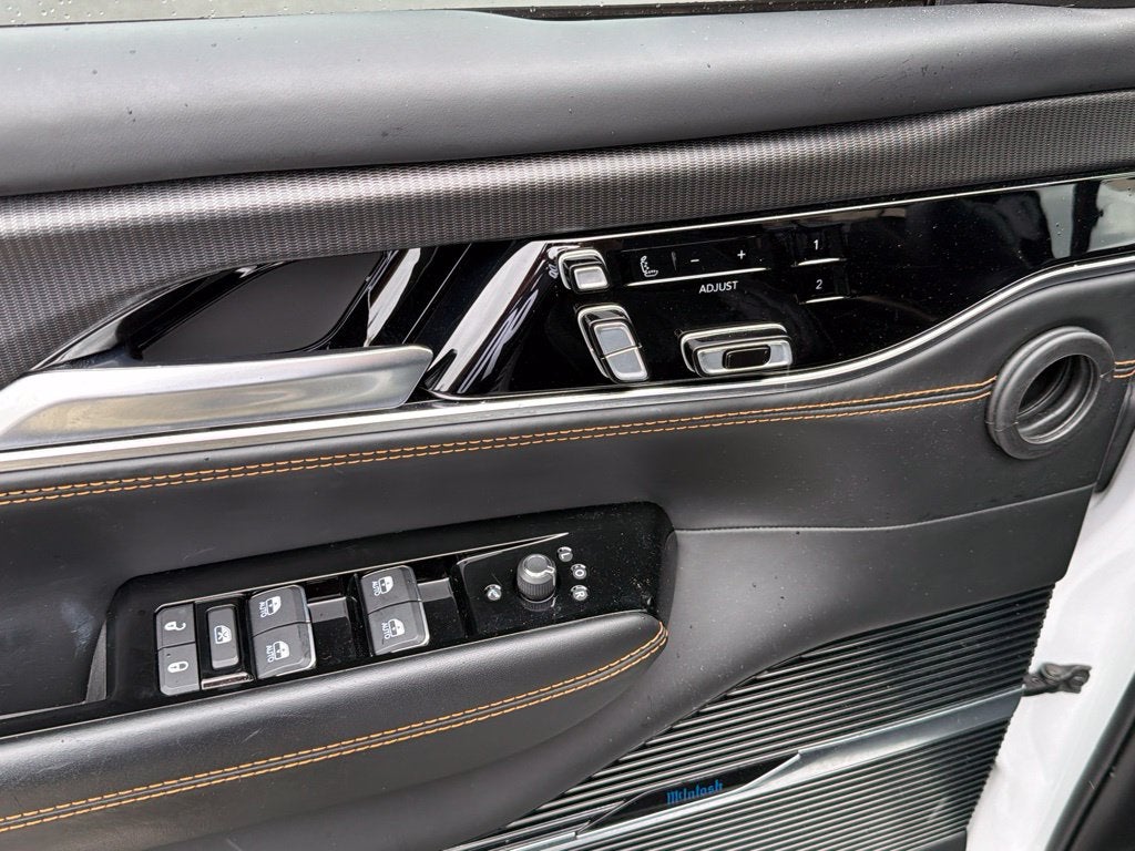 2023 Jeep Grand Wagoneer Series III