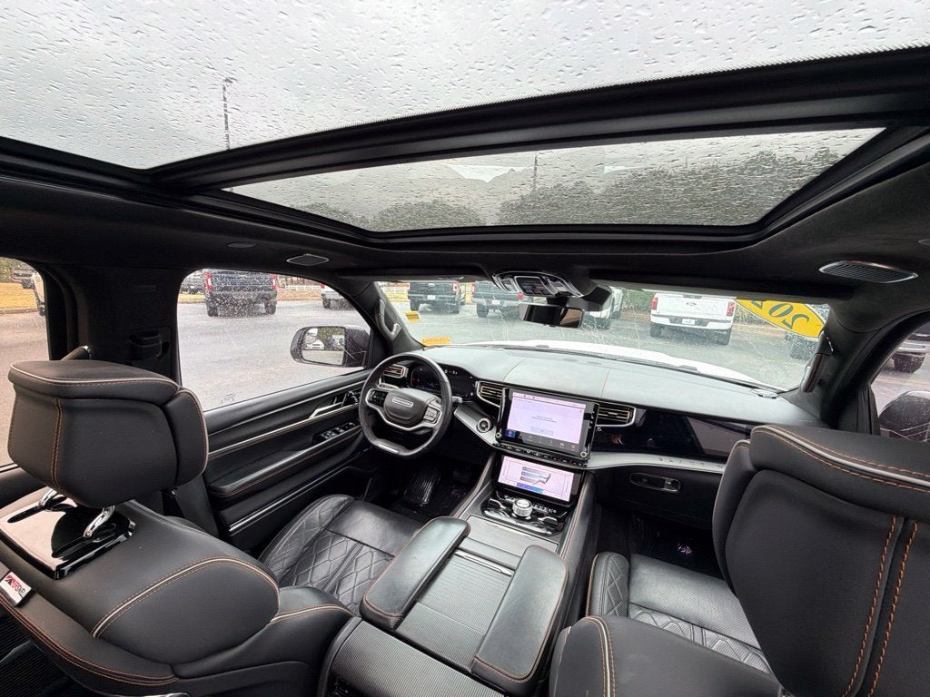 2023 Jeep Grand Wagoneer Series III