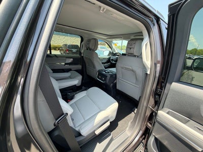 2027 Ford Expedition Active