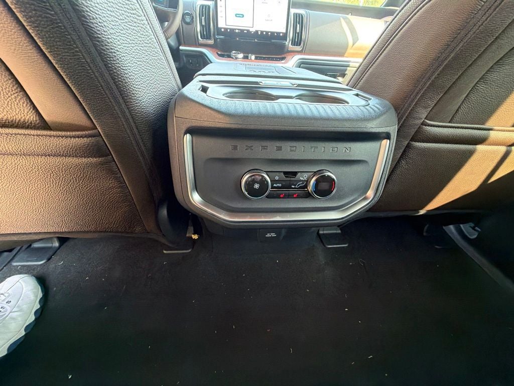 2027 Ford Expedition King Ranch