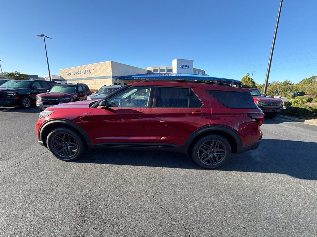 2027 Ford Explorer ST-Line