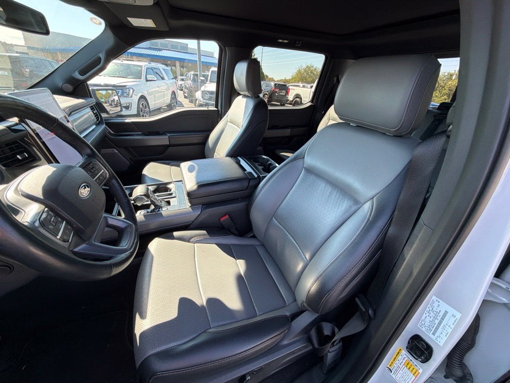 2024 Ford F-150 Lightning Lariat