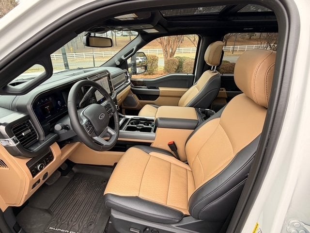 2025 Ford F-350SD Lariat DRW