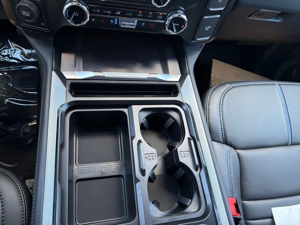 2026 Ford F-350SD Platinum DRW