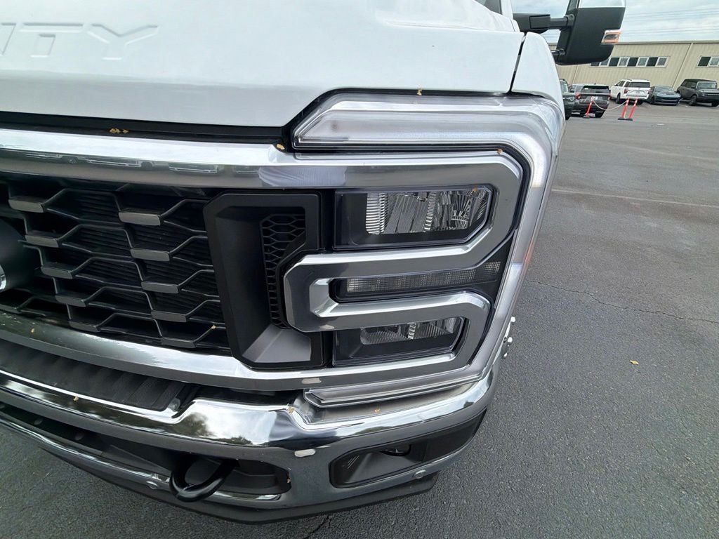 2026 Ford F-350SD Lariat DRW