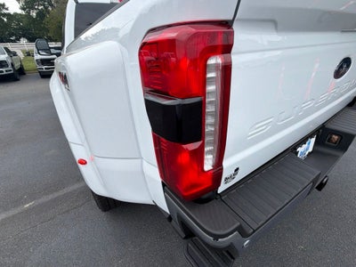 2026 Ford F-350SD Lariat DRW