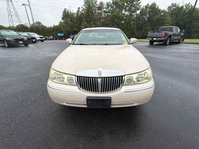 2001 Lincoln Town Car Signature