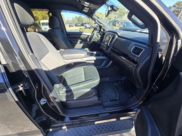 2019 Nissan Titan SV