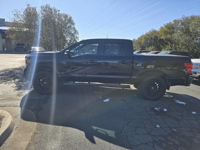 2019 Nissan Titan SV