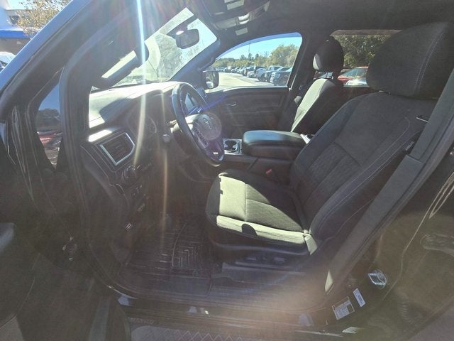 2019 Nissan Titan SV