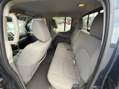 2015 Nissan Frontier SV