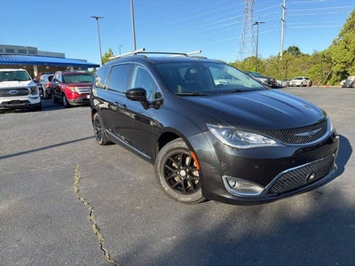 2020 Chrysler Pacifica Touring L