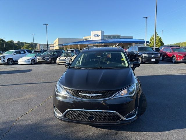 2020 Chrysler Pacifica Touring L
