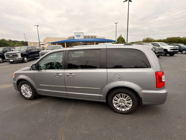 2015 Chrysler Town & Country Limited