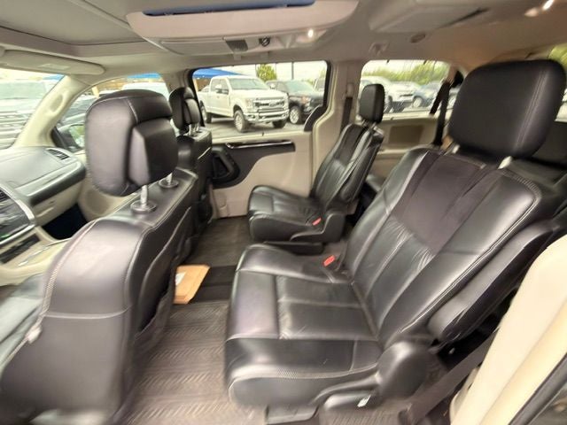 2015 Chrysler Town & Country Limited