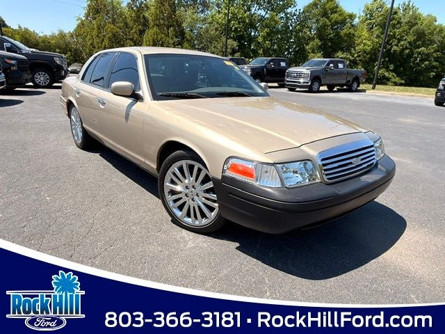 1999 Ford Crown Victoria Base