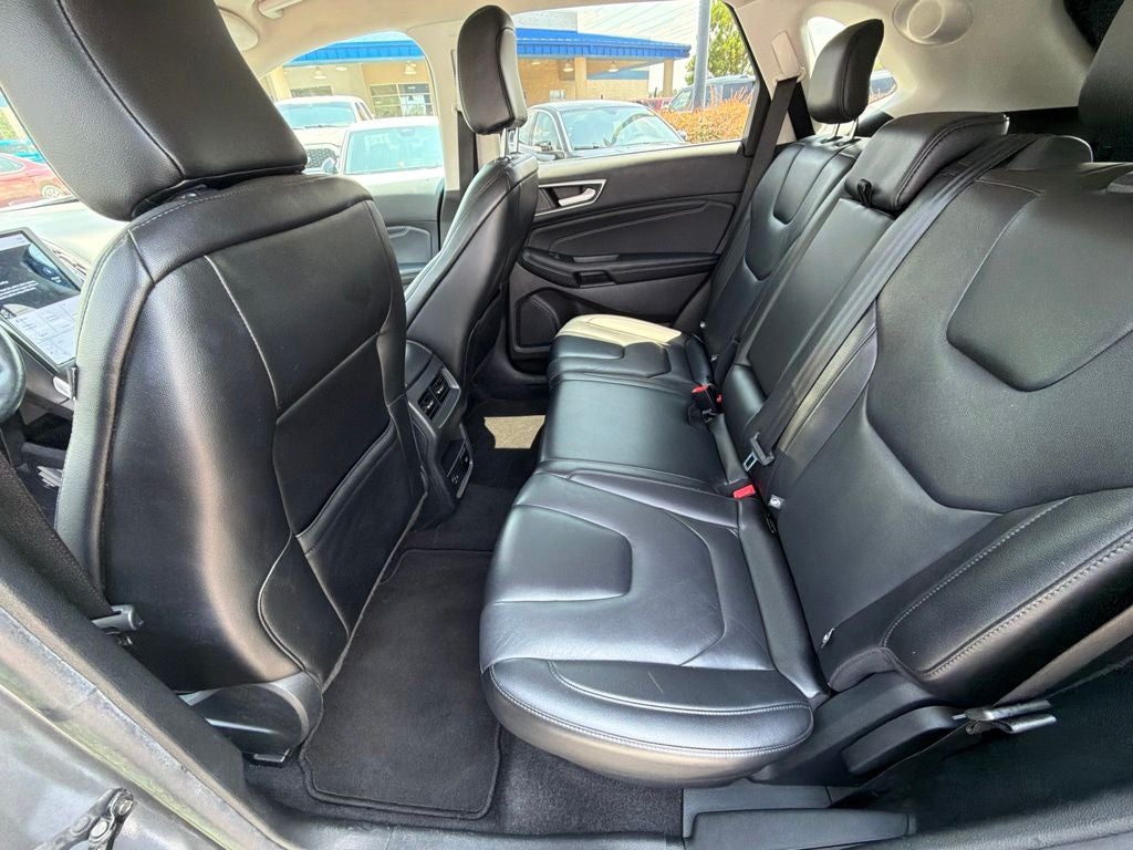 2021 Ford Edge Titanium