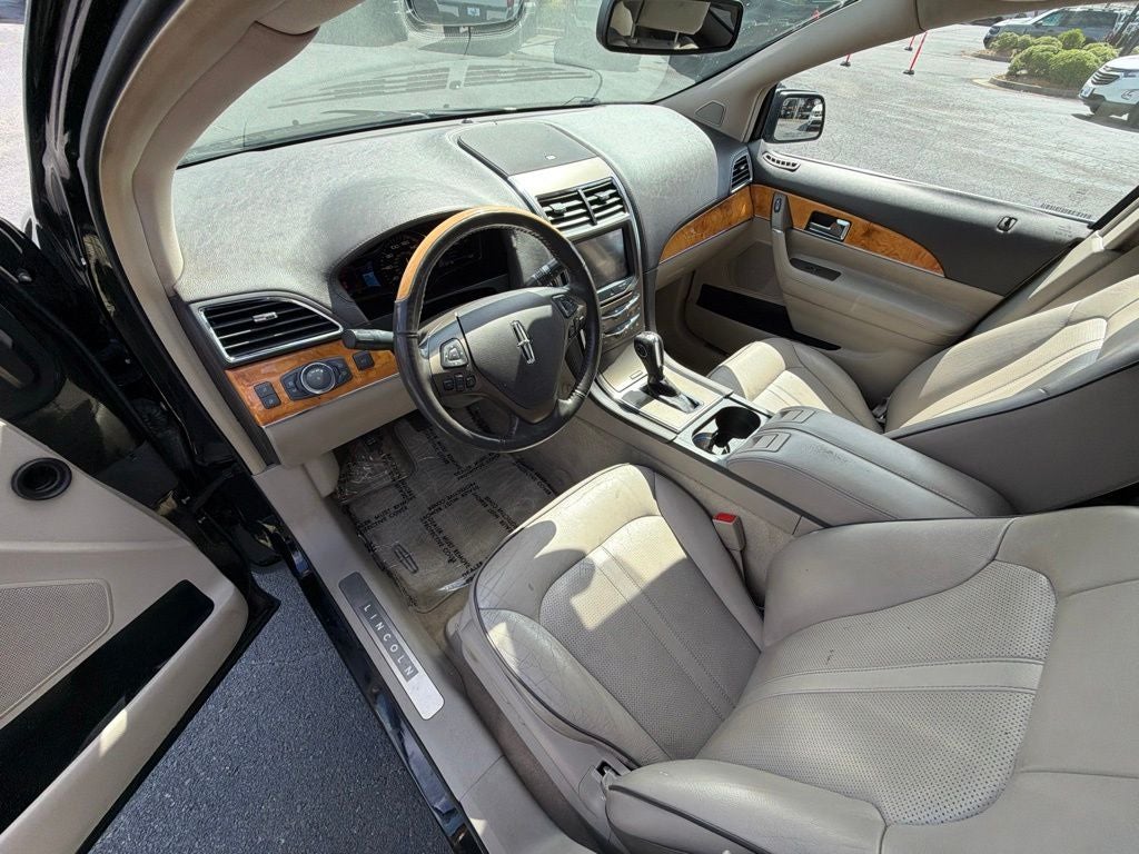 2012 Lincoln MKX Base