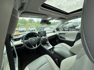 2021 Toyota RAV4 Hybrid XLE Premium