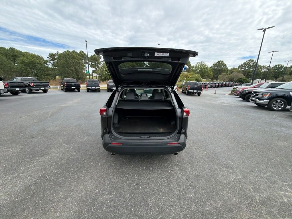 2021 Toyota RAV4 Hybrid XLE Premium