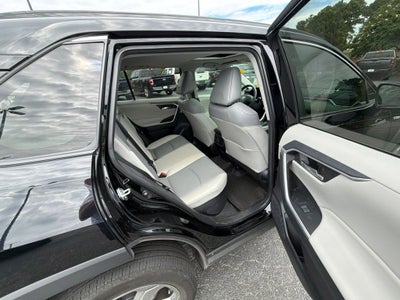 2021 Toyota RAV4 Hybrid XLE Premium