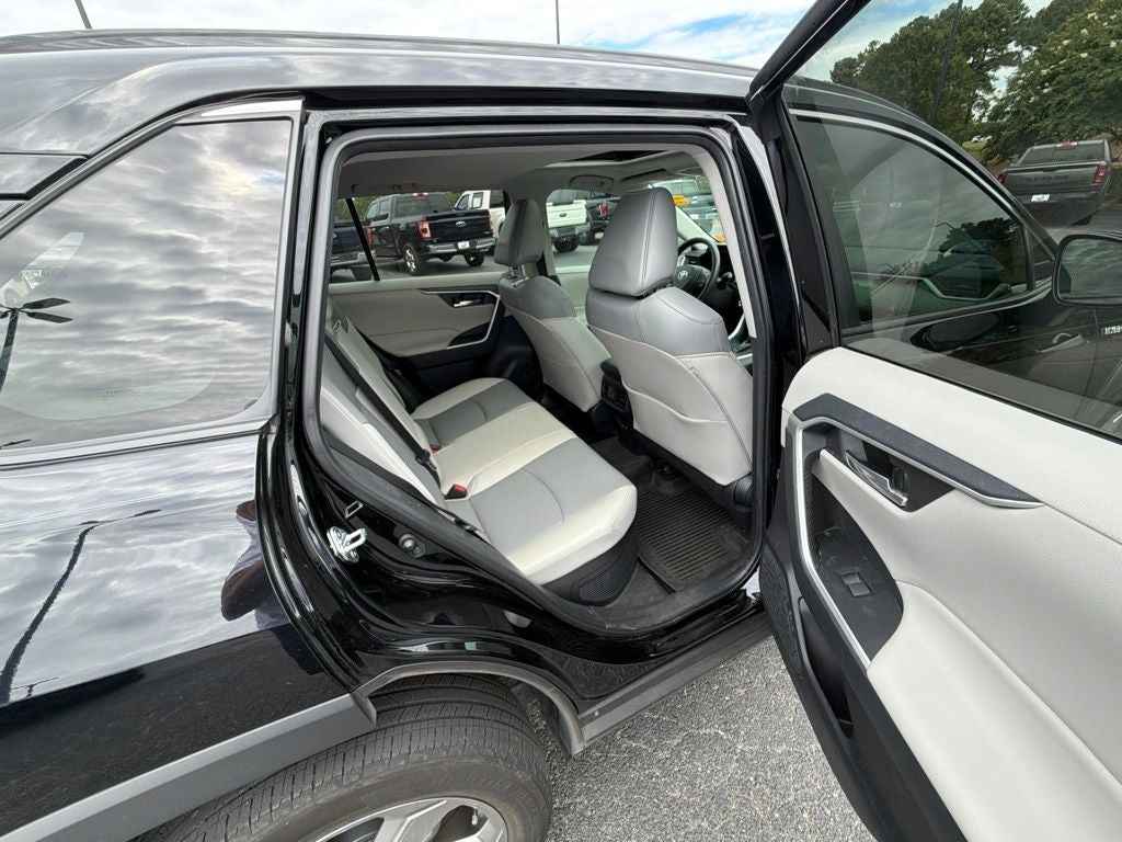 2021 Toyota RAV4 Hybrid XLE Premium