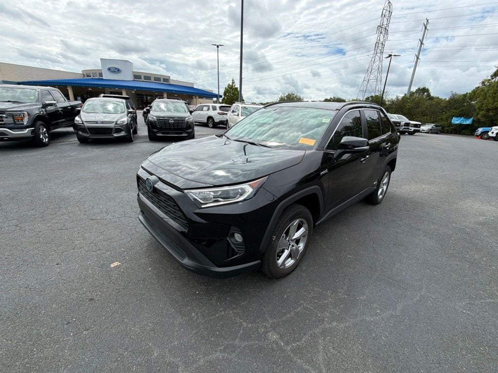 2021 Toyota RAV4 Hybrid XLE Premium