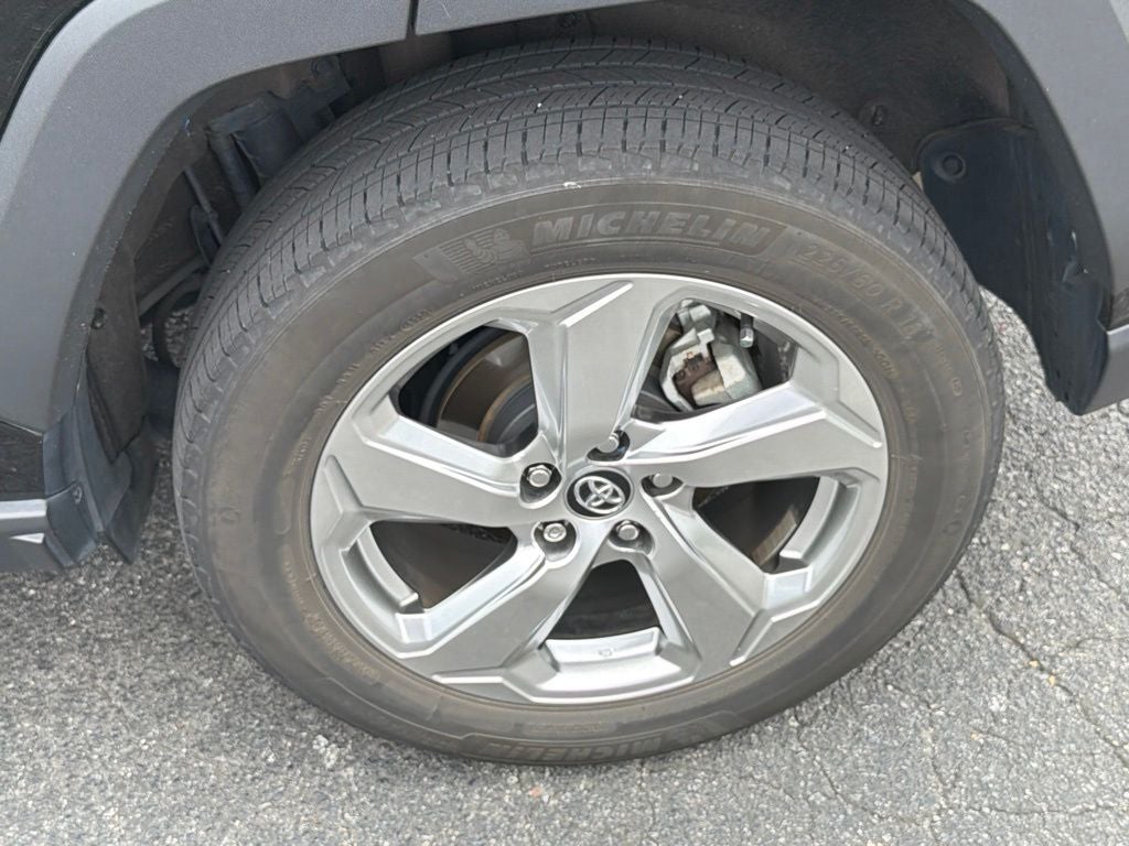 2021 Toyota RAV4 Hybrid XLE Premium