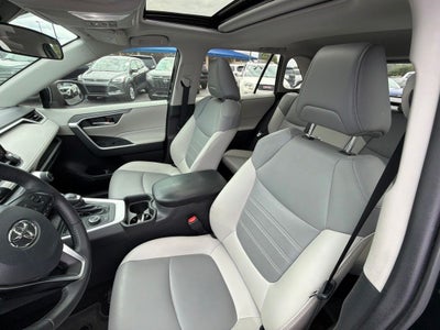2021 Toyota RAV4 Hybrid XLE Premium