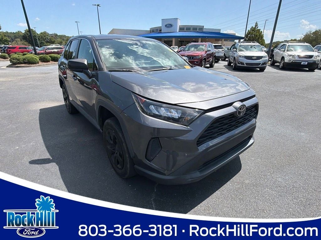 2022 Toyota RAV4 LE