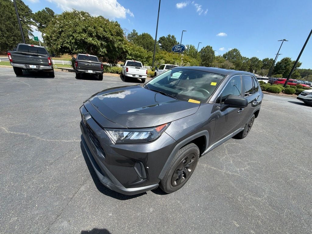 2022 Toyota RAV4 LE