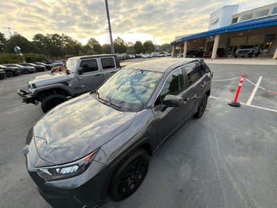 2022 Toyota RAV4 LE