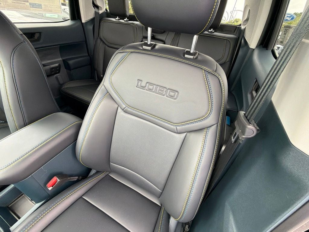 2026 Ford Maverick Lobo Standard