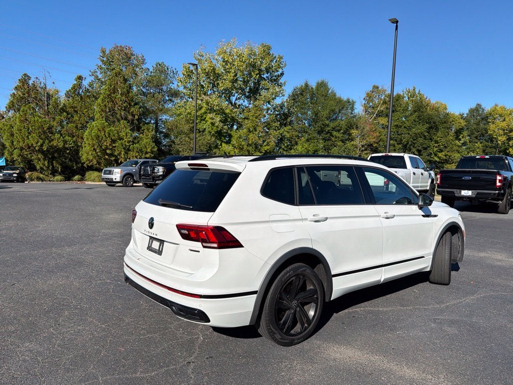 2023 Volkswagen Tiguan 2.0T SE R-Line Black