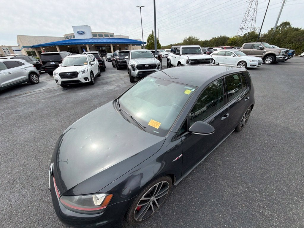 2017 Volkswagen Golf GTI SE