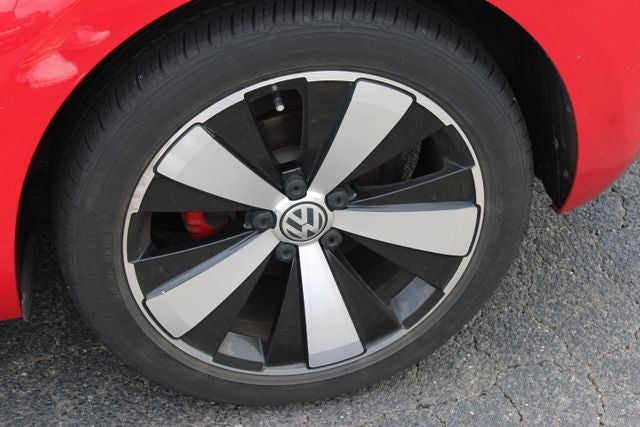 2013 Volkswagen Beetle 2.0T 60s Edition