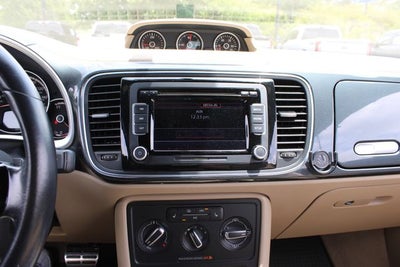 2013 Volkswagen Beetle 2.0T 60s Edition