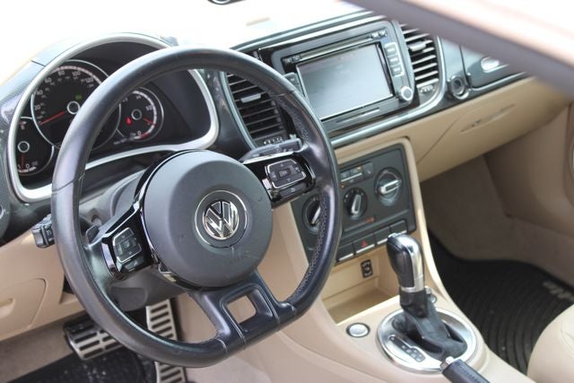 2013 Volkswagen Beetle 2.0T 60s Edition
