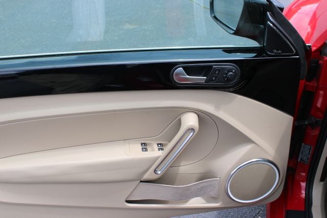 2013 Volkswagen Beetle 2.0T 60s Edition