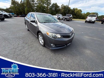 2014 Toyota Camry SE
