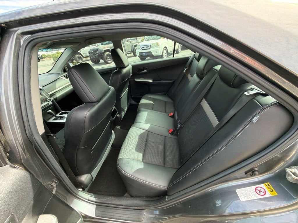 2014 Toyota Camry SE