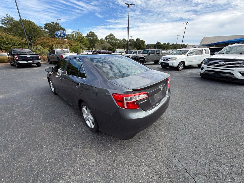 2014 Toyota Camry SE