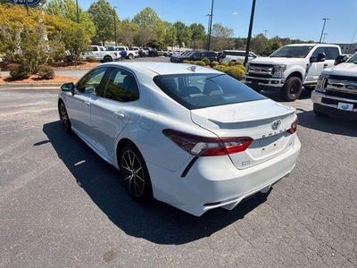 2022 Toyota Camry SE