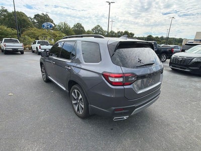2025 Honda Pilot Touring