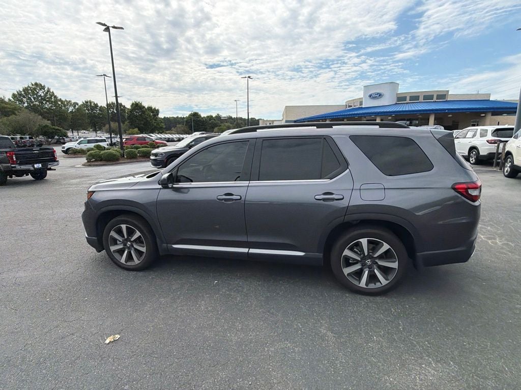 2025 Honda Pilot Touring