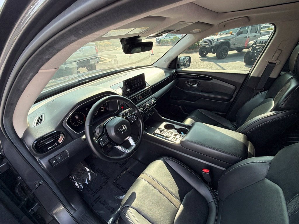 2025 Honda Pilot Touring