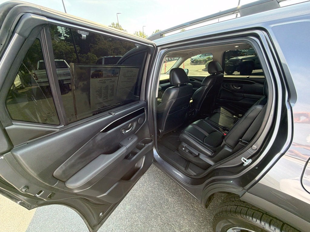 2025 Honda Pilot Touring