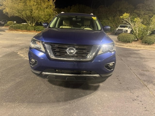 2017 Nissan Pathfinder Platinum