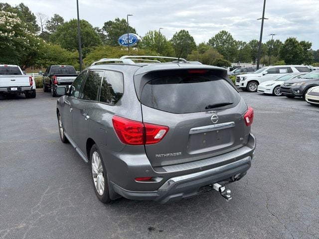 2018 Nissan Pathfinder SL